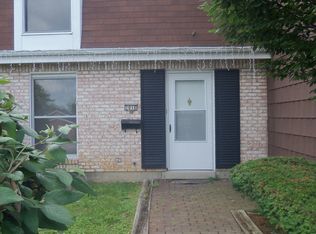 1016 Stoneybrook Trl, Fairborn, OH 45324