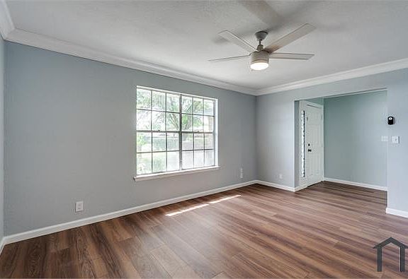 5th image of 7811 Glen Nook
