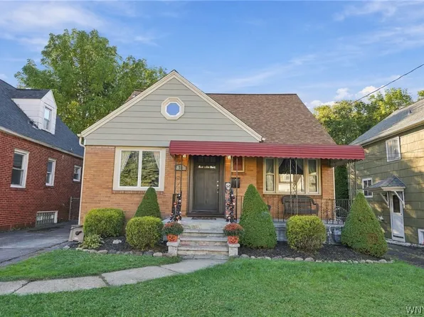 73 Rosary Ave, Buffalo, NY 14218