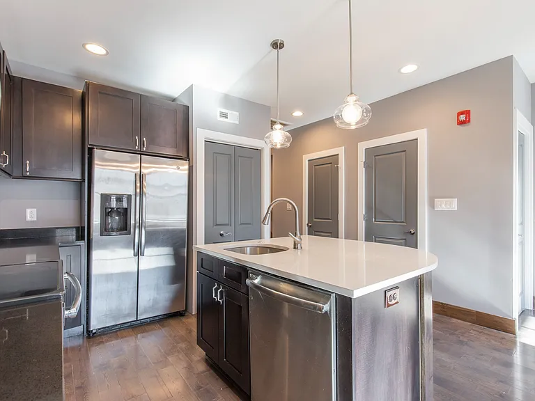 1023 Mount Vernon St #3F — Photo 5