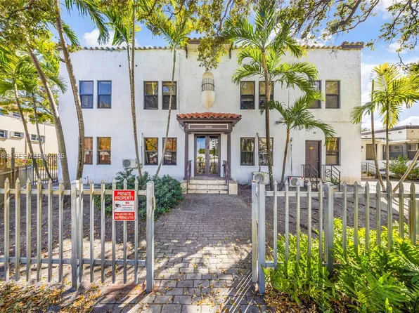 2000 Monroe St, Hollywood, FL 33020