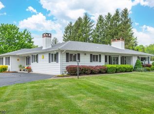 21 Circle Dr, Newton, NJ 07860