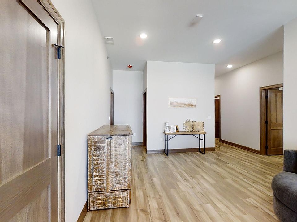 724 Stoney Point Trl Watertown, SD, 57201 Apartments for Rent Zillow