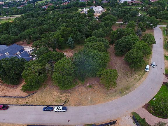 2nd image of 1701 Oak Glen Ln Lot 8