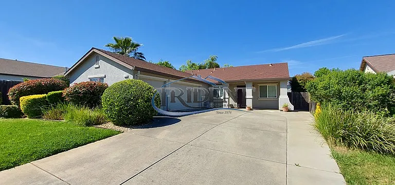 116 Corbin Dr — Photo 1