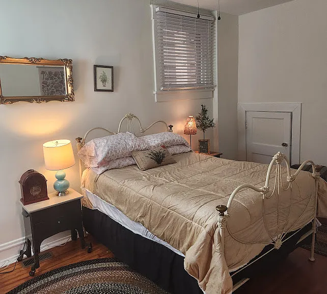 Second bedroom