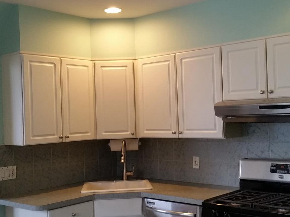 Stainless appliances