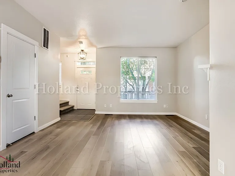 16028 SW Gage Ln — Photo 4