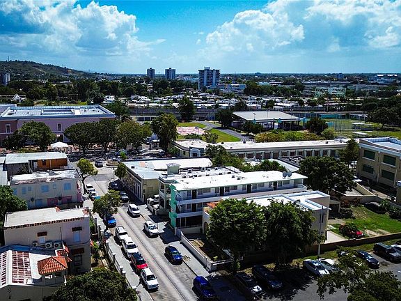 2nd image of 7 Castillo