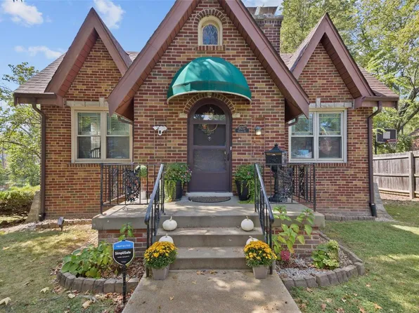9217 Niles Pl, Saint Louis, MO 63123