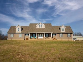 806 County Road 1150 N, Carmi, IL 62821