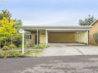 7528 SW Kelly Ave, Portland, OR 97219