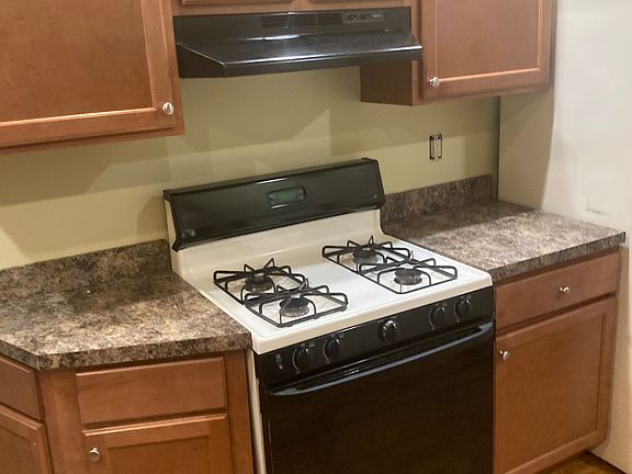 2nd image of 3257 Vine St #1