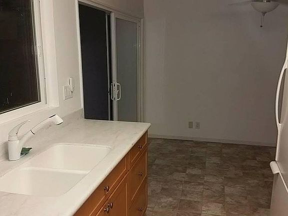 3rd image of 1504 Eland Ln