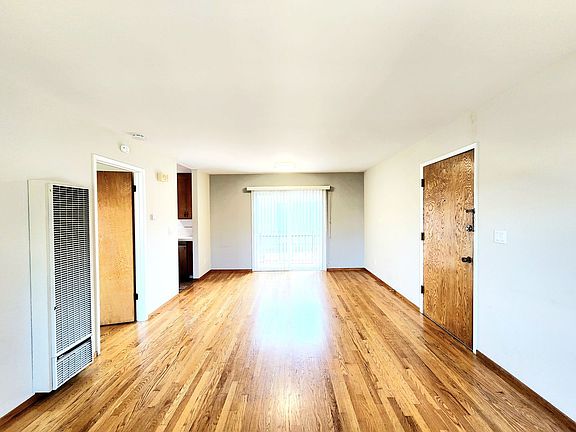 5th image of 322 College Ave Unit D