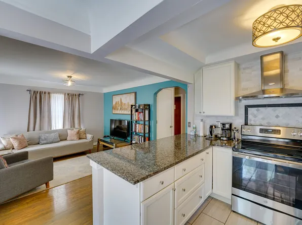 521 N Martha St, Dearborn, MI 48128