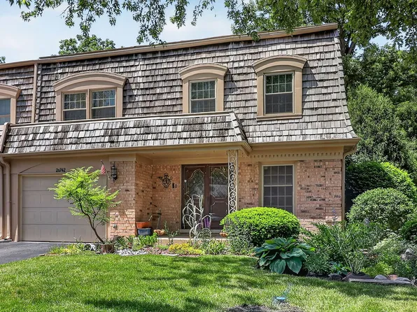 2S742 Avenue Orleans, Oak Brook, IL 60523