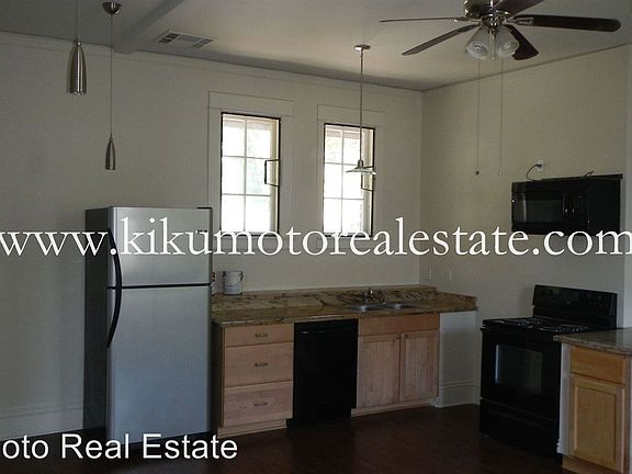 2nd image of 417 20th St