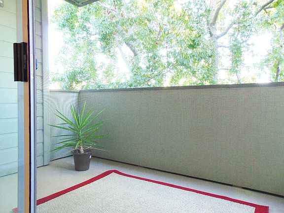 4th image of 300 Murchison Dr APT 211