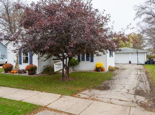 W7776 Elm St, Shiocton, WI 54170