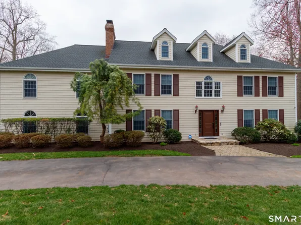 3 Lancelot Way, Hamden, CT 06518