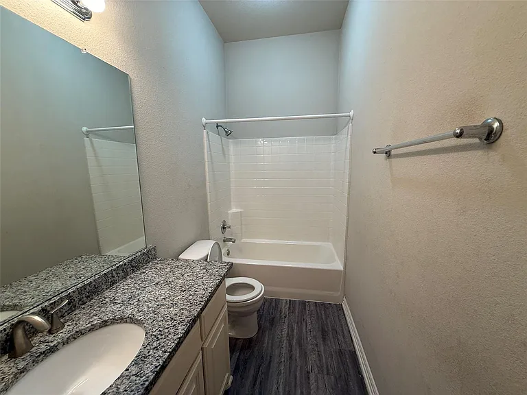 7341 Chambers Ln — Photo 17