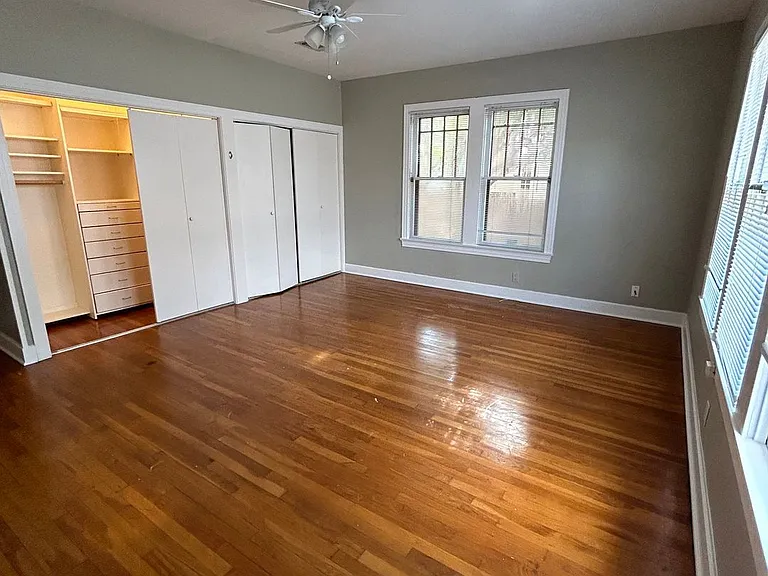 1115 W 22nd St #1/2 — Photo 15