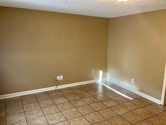 3rd image of 101 W Taylor St #6