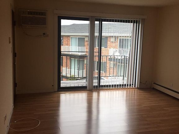 2nd image of 3658 Salem Walk APT A2
