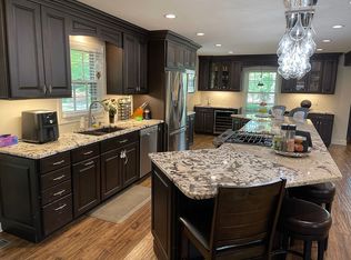 3873 Wyse Sq, Lexington, KY 40510