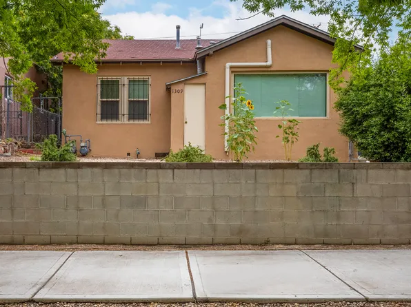 (undisclosed Address), Albuquerque, NM 87106