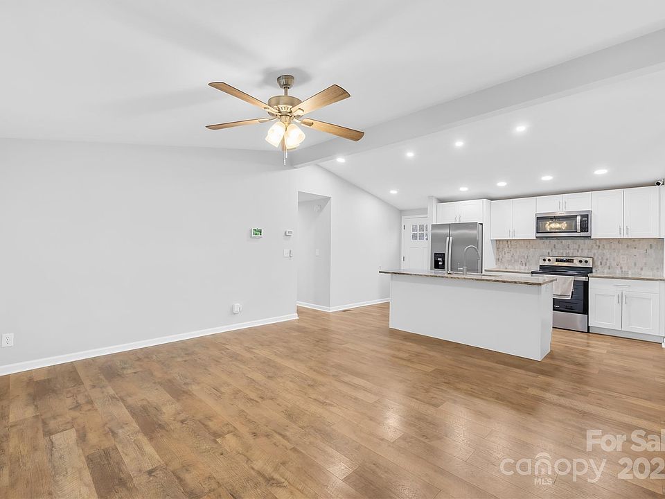 1st image of 133 Hallmark Estates Dr