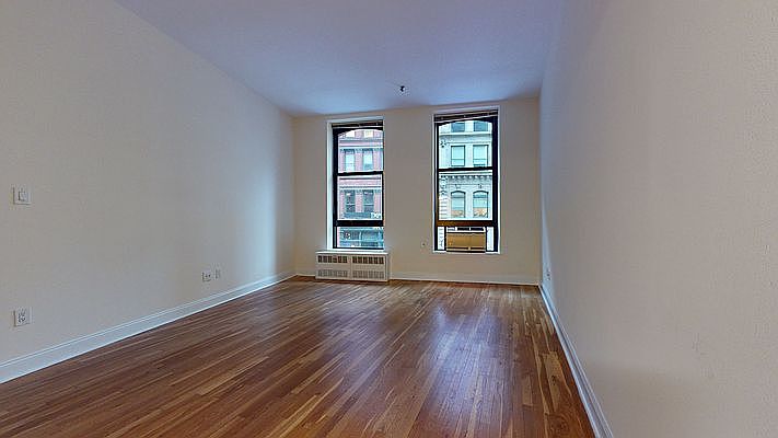 1st image of 1 Astor Pl #2S