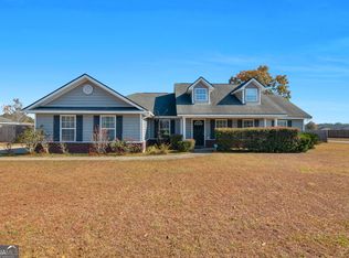 242 Parish Loop NE, Hinesville, GA 31313