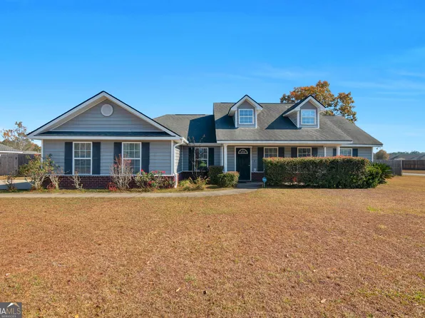 242 Parish Loop NE, Hinesville, GA 31313