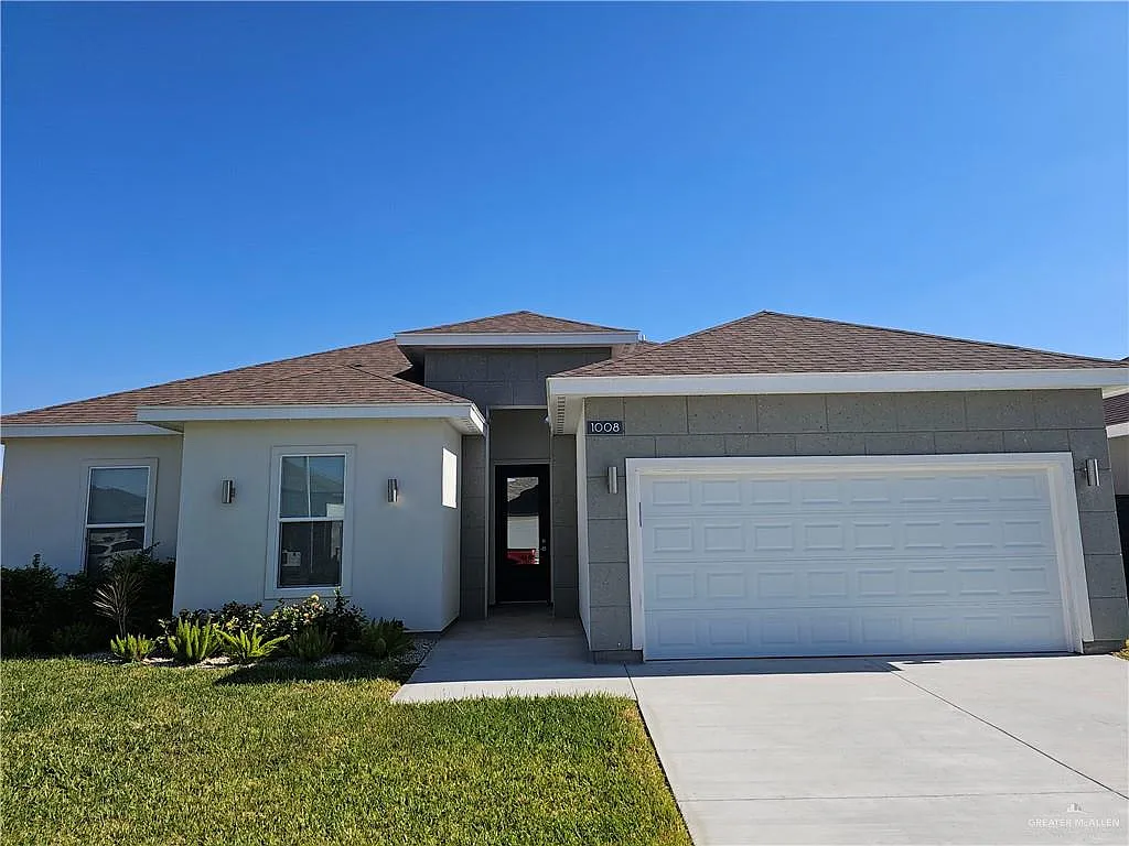 3 bed, 2.0 bath, 1572 sqft, $1,900 — Photo 1