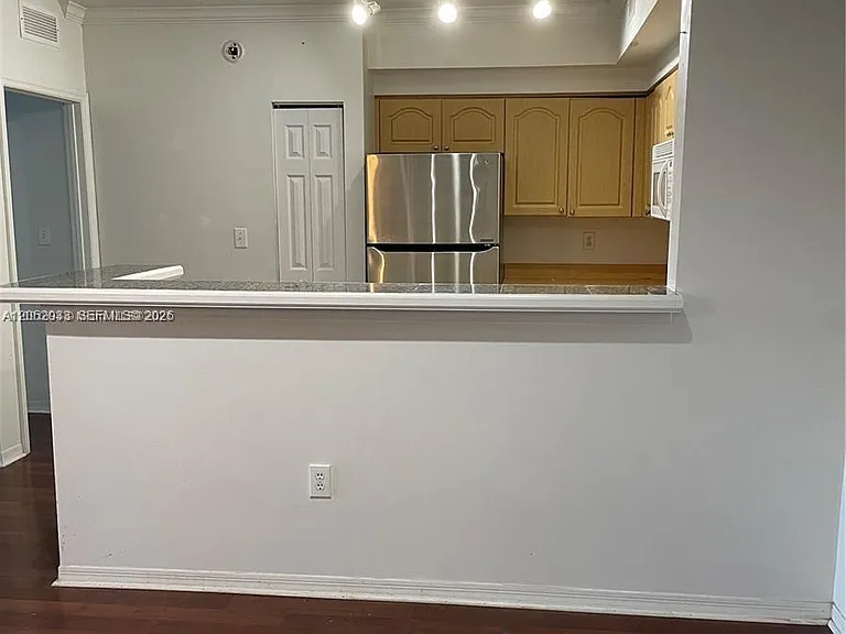 6861 SW 44th St #209 — Photo 5