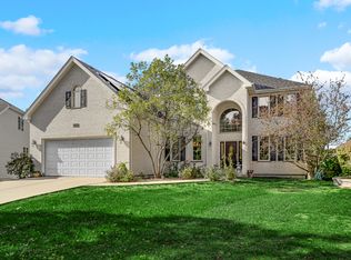 1046 Sean Cir, Darien, IL 60561