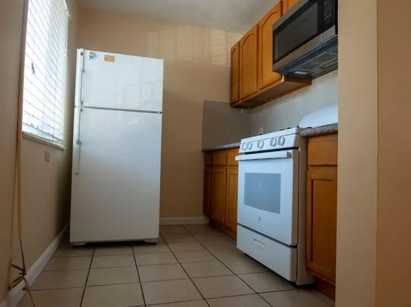 420 E 17th St, Oakland, CA 94606