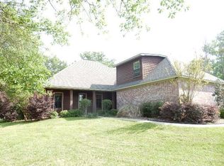 224 Fannin Landing Cir, Brandon, MS 39047