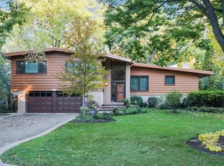 2712 Arlington Ave, Highland Park, IL