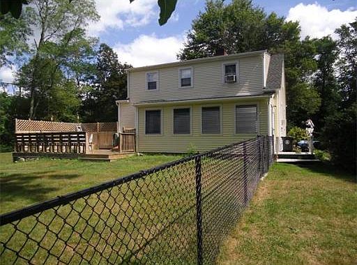 3rd image of 9 Cedar Ave