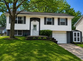 6710 Kelburn Ln NE, Cedar Rapids, IA 52402