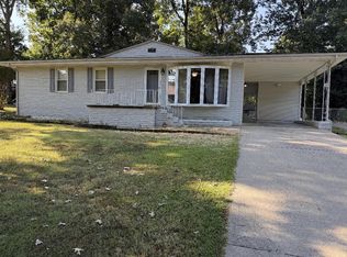 1121 Pearl Dr, Madisonville, KY 42431