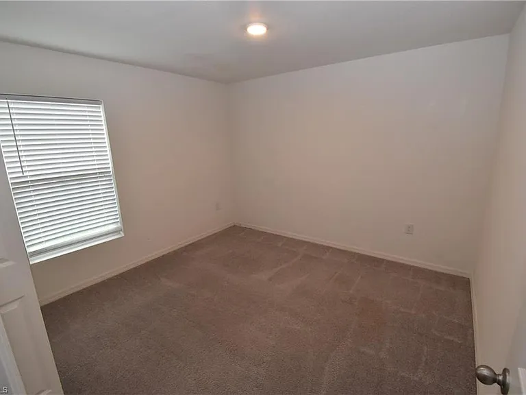 18080 Dublin Ave — Photo 21