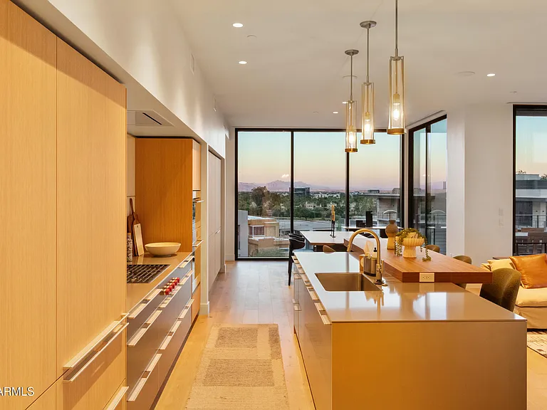 5000 N Camelback Ridge Dr #302 — Photo 12