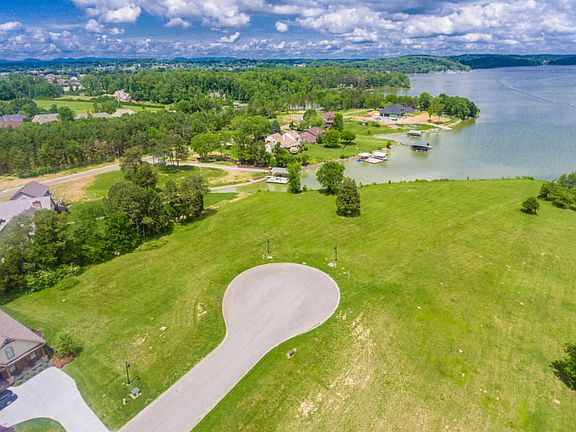 2nd image of 1601 Yachtsman Way