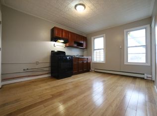 125 W 20th St FLOOR 2, Bayonne, NJ 07002