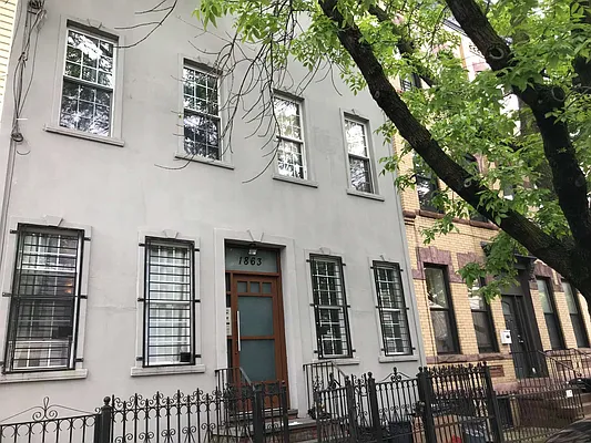 Rented by Yup Realty LLC | media 28