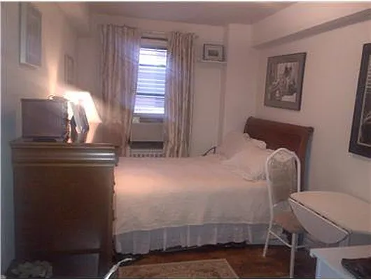 Rented by Douglas Elliman | media 17